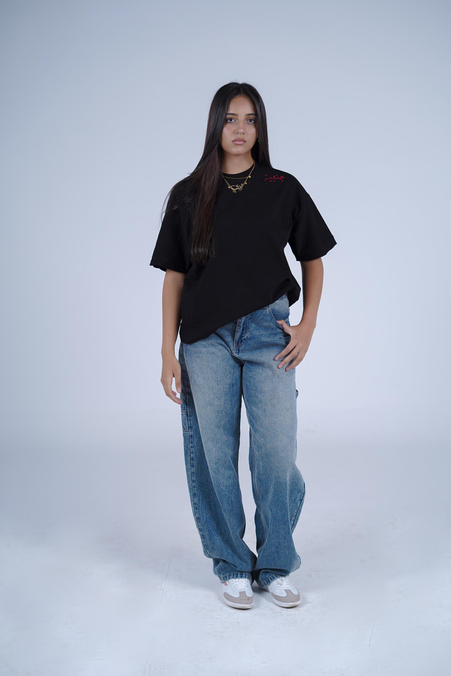 MUGHMAQ BLACK TEE