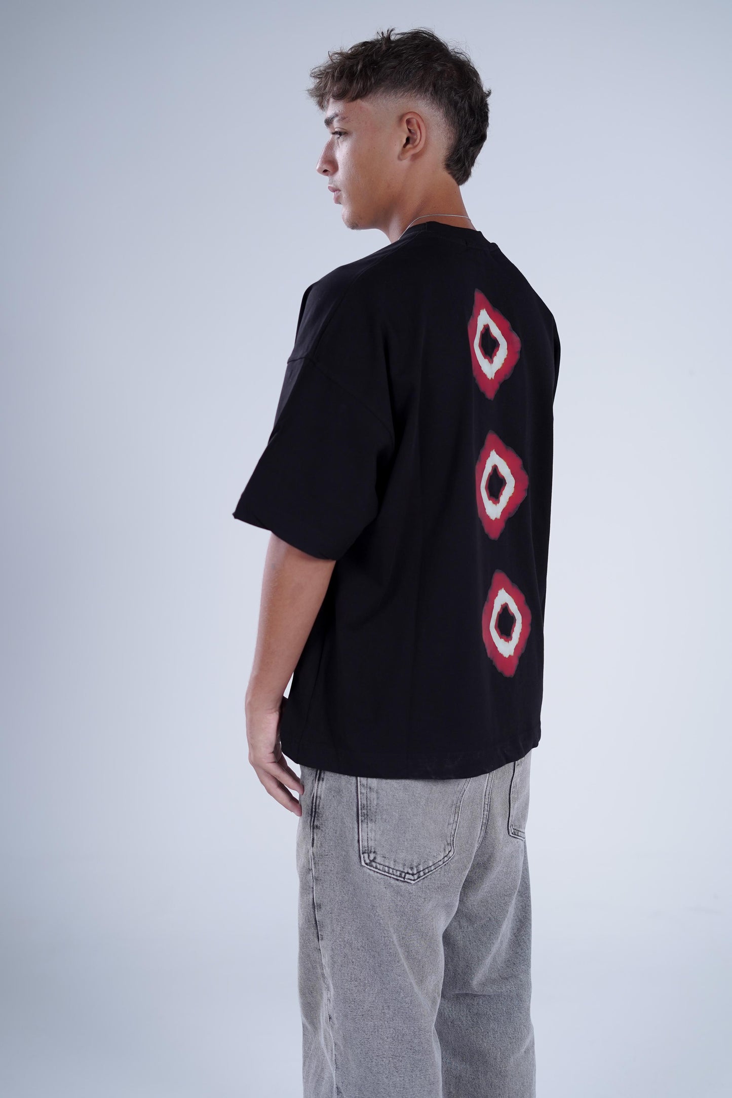 MUGHMAQ BLACK TEE