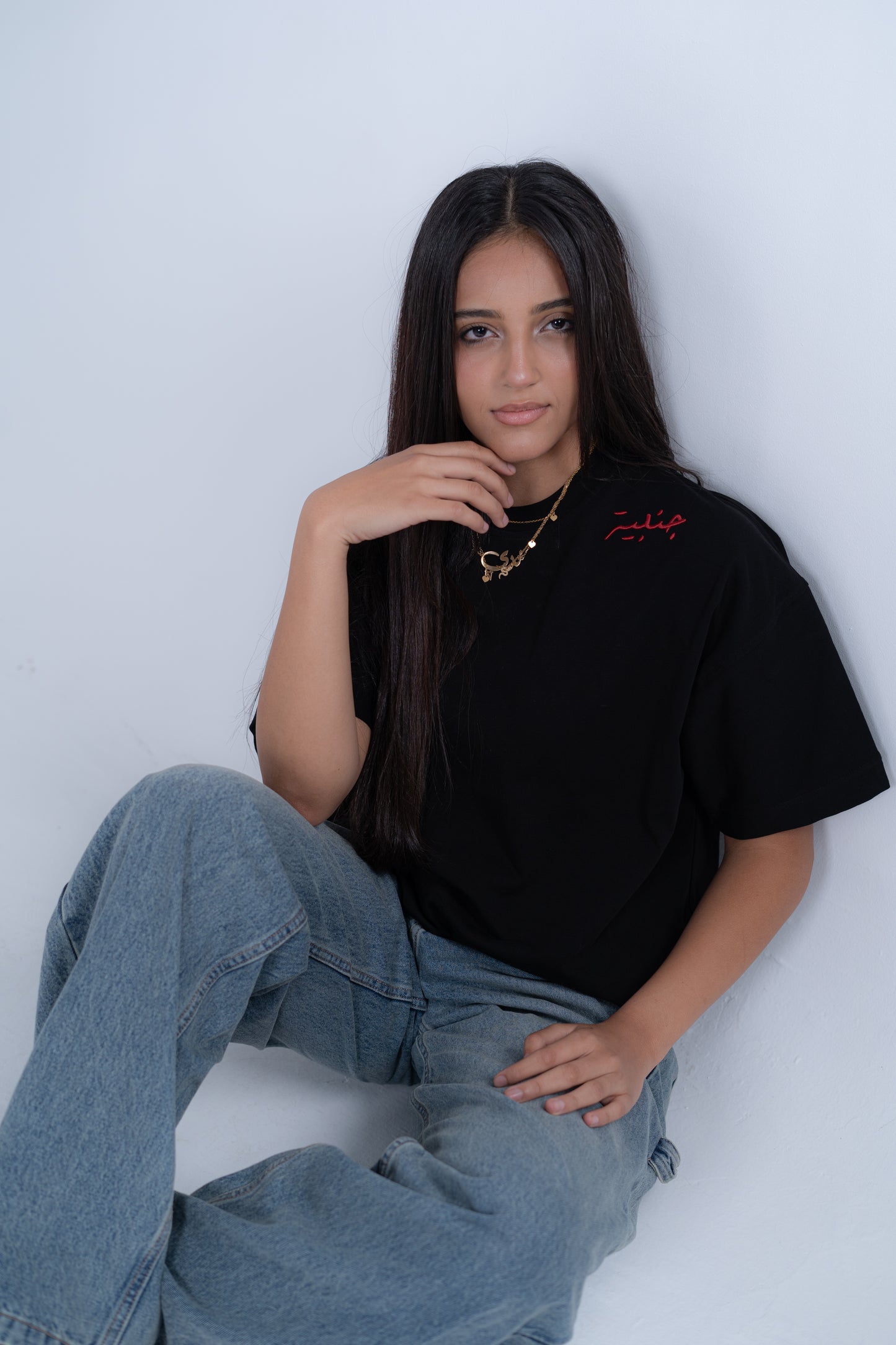 MUGHMAQ BLACK TEE