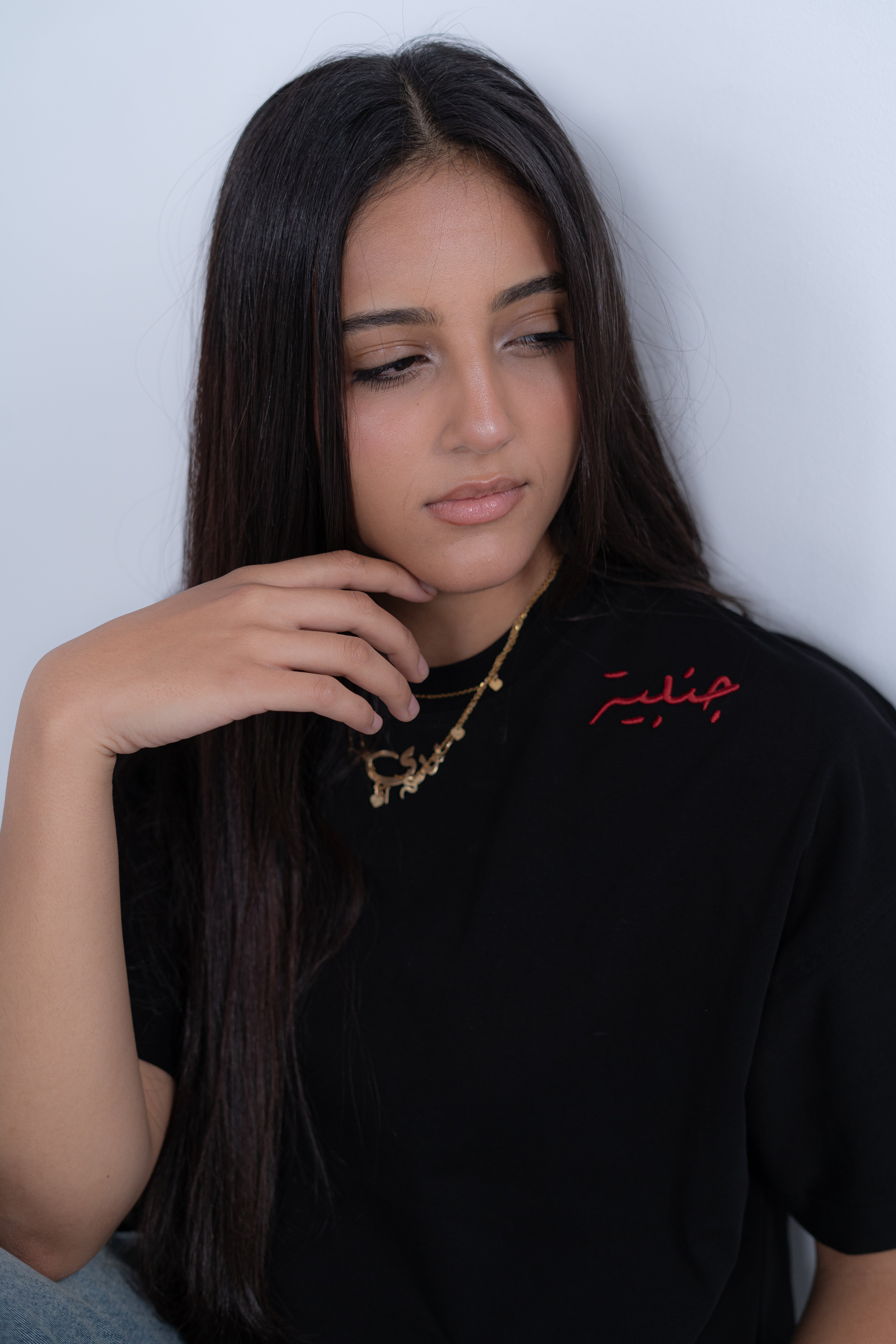 MUGHMAQ BLACK TEE